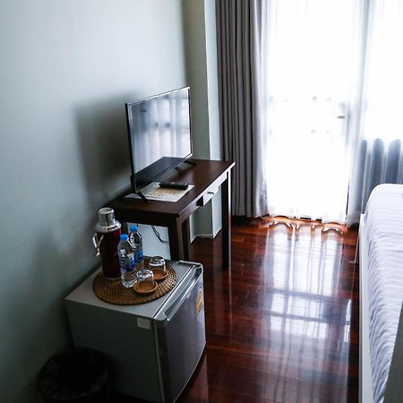 Tongsiam Vandrarhem Chiang Rai Exteriör bild
